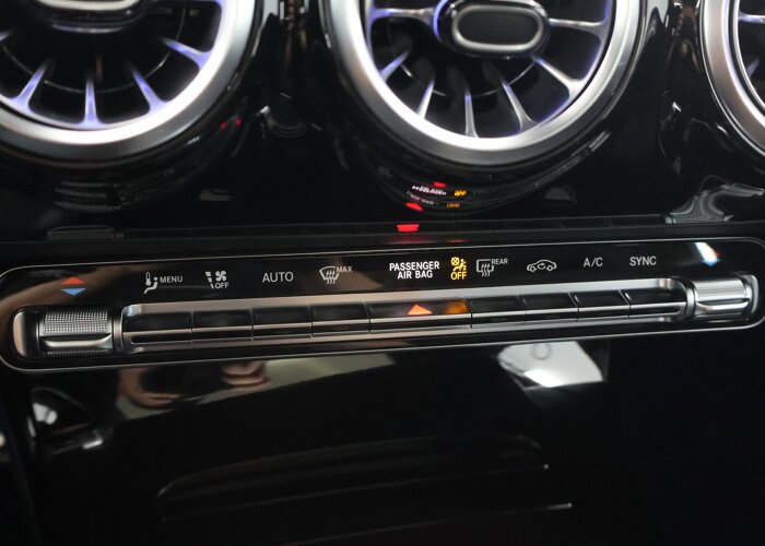 Mercedes-Benz CLA-Klasse 180 Business Solution AMG