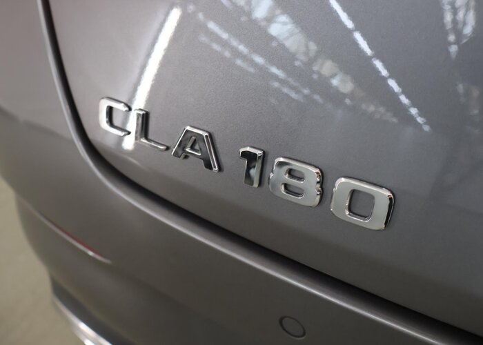 Mercedes-Benz CLA-Klasse 180 Business Solution AMG