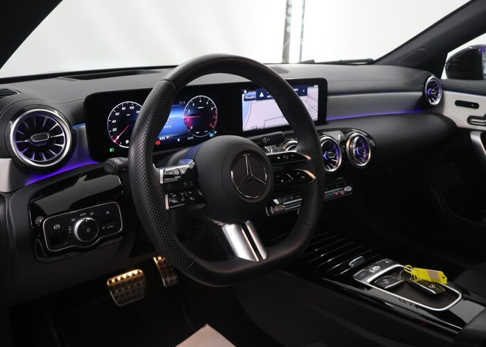 Mercedes-Benz CLA-Klasse Shooting Brake 180 Business Solution AMG