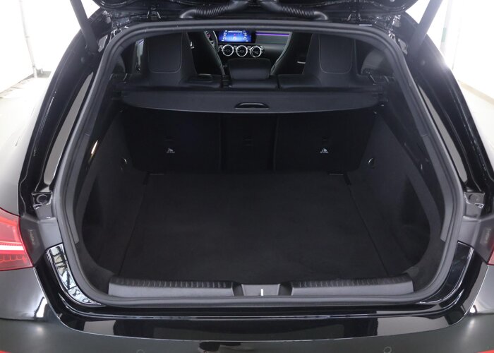 Mercedes-Benz CLA-Klasse Shooting Brake 180 Business Solution AMG