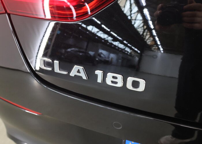 Mercedes-Benz CLA-Klasse Shooting Brake 180 Business Solution AMG