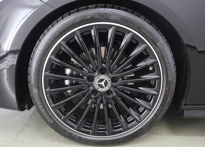 Mercedes-Benz CLA-Klasse Shooting Brake 180 Business Solution AMG