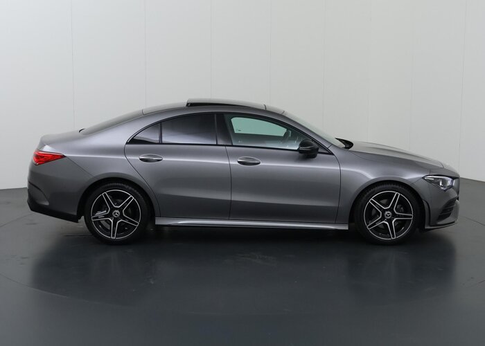 Mercedes-Benz CLA-Klasse 180 AMG Line