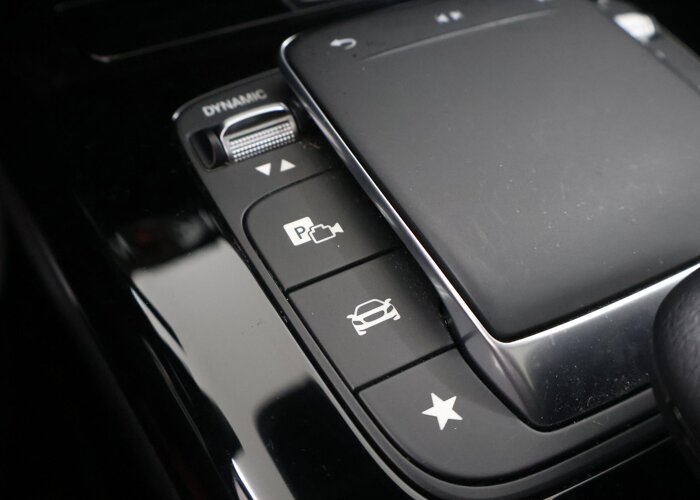 Mercedes-Benz CLA-Klasse 180 AMG Line