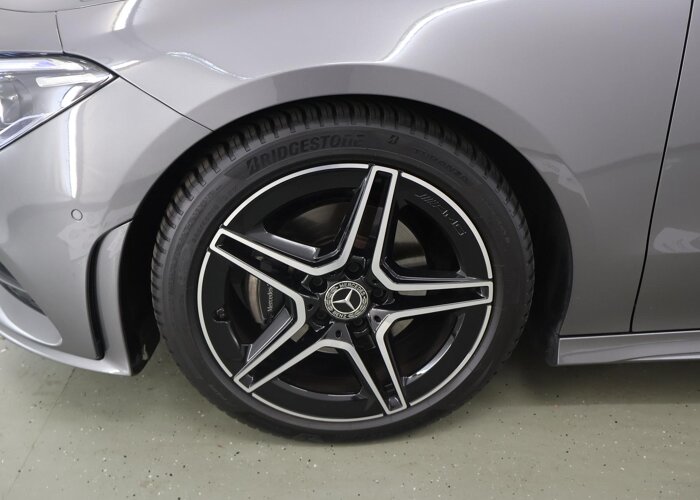 Mercedes-Benz CLA-Klasse 180 AMG Line