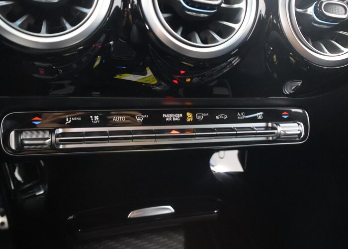 Mercedes-Benz CLA-Klasse Shooting Brake 250 e Star Edition AMG Line