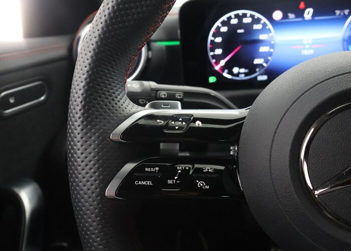 Mercedes-Benz CLA-Klasse Shooting Brake 250 e Star Edition AMG Line
