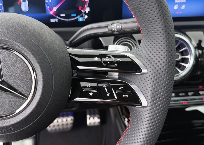 Mercedes-Benz A-Klasse 180 Business Solution AMG