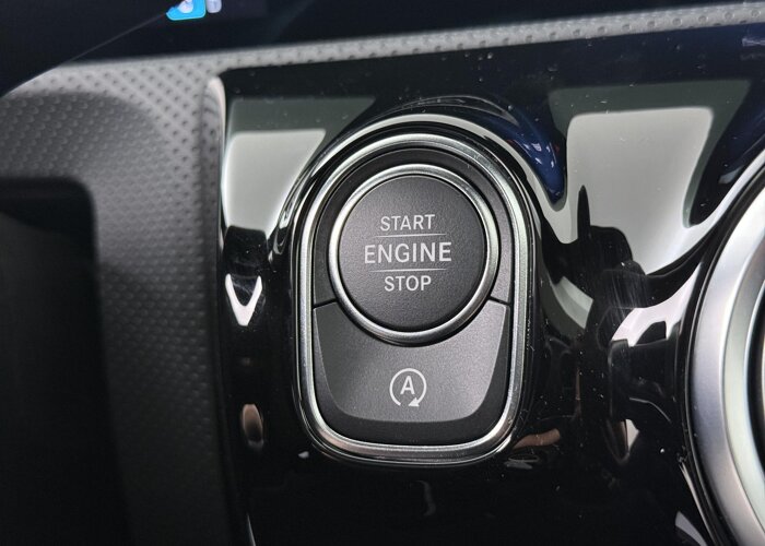 Mercedes-Benz A-Klasse 180 Business Solution AMG