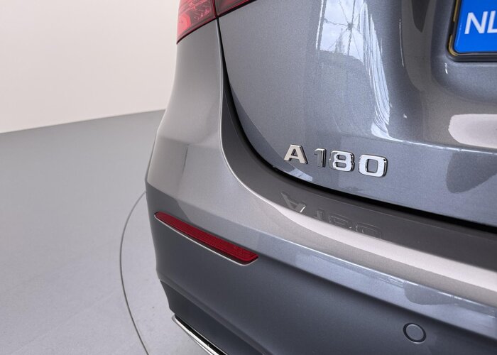 Mercedes-Benz A-Klasse 180 Business Solution AMG