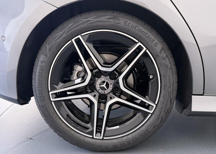 Mercedes-Benz A-Klasse 180 Business Solution AMG