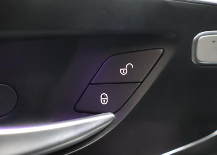 Mercedes-Benz V-Klasse 300d | XL L3 | AMG | 4-MATIC | Dubbele Cabine |