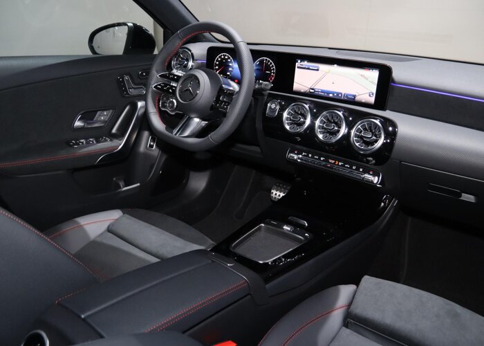 Mercedes-Benz A-Klasse 250e Business Solution AMG