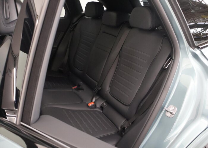 Mercedes-Benz GLC 300e 4MATIC Business Solution AMG