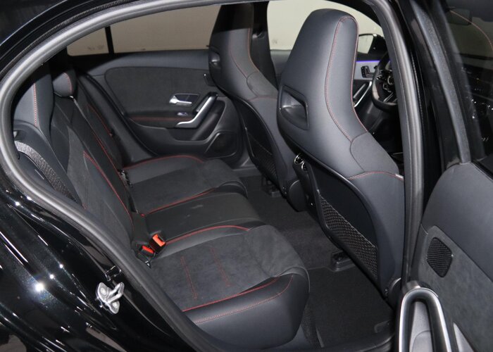 Mercedes-Benz A-Klasse 180 Business Solution AMG