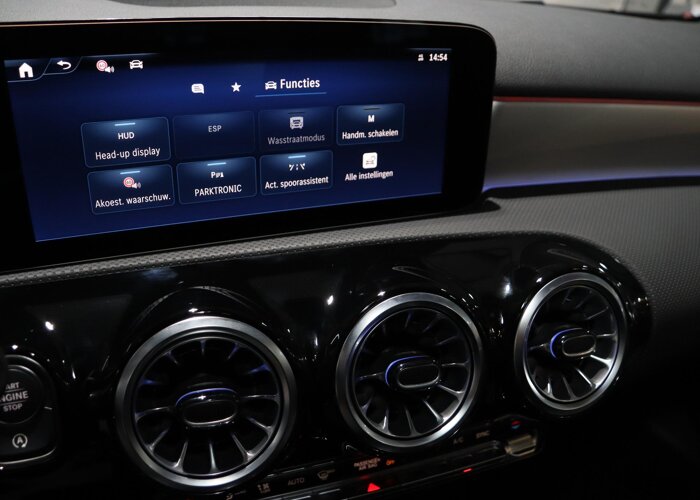 Mercedes-Benz A-Klasse 180 Business Solution AMG