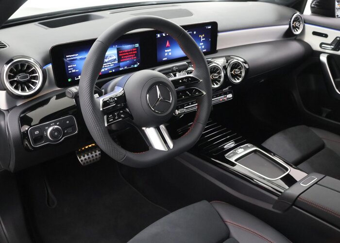 Mercedes-Benz A-Klasse 180 Business Solution AMG