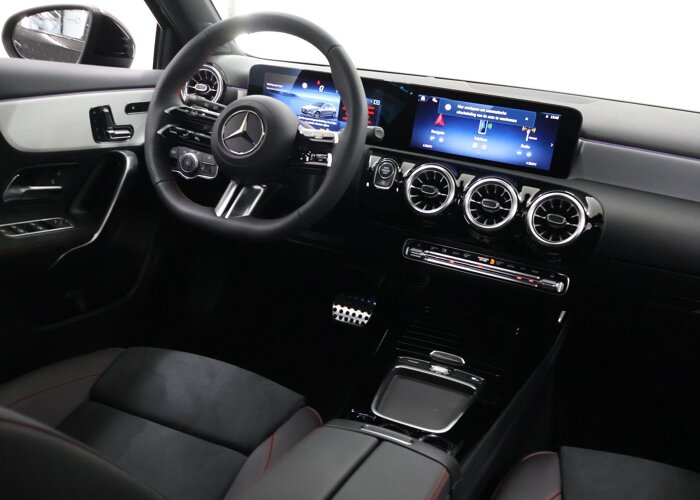 Mercedes-Benz A-Klasse 180 Business Solution AMG
