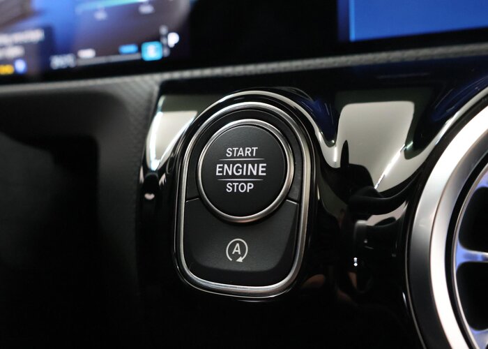 Mercedes-Benz A-Klasse 180 Business Solution AMG