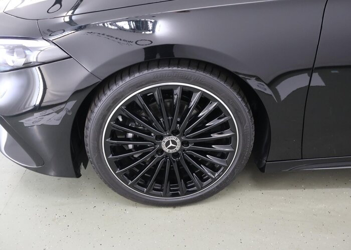 Mercedes-Benz A-Klasse 180 Business Solution AMG