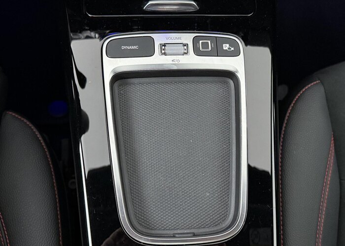 Mercedes-Benz A-Klasse 180 Business Solution AMG