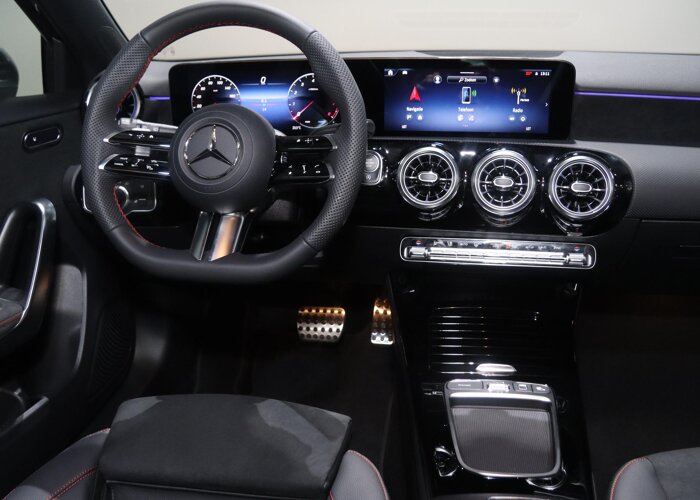 Mercedes-Benz A-Klasse 180 Business Solution AMG