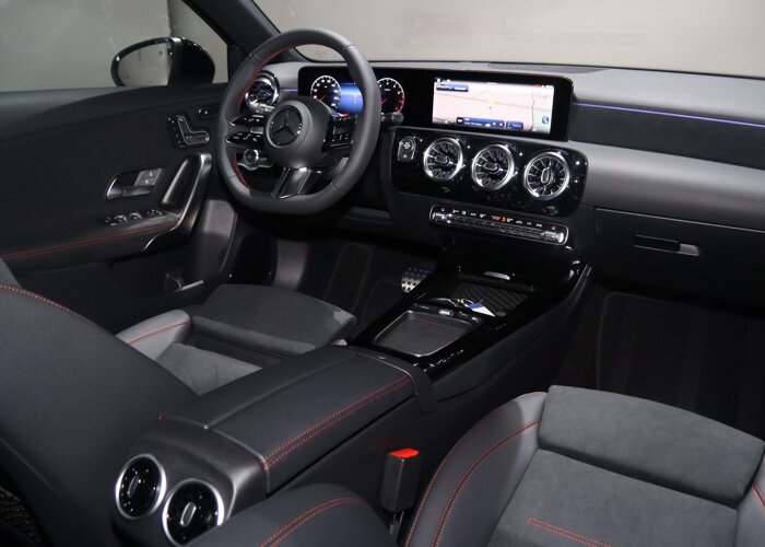 Mercedes-Benz A-Klasse 180 Business Solution AMG