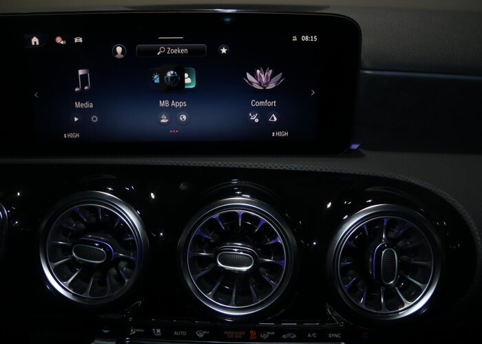 Mercedes-Benz A-Klasse 180 Business Solution AMG