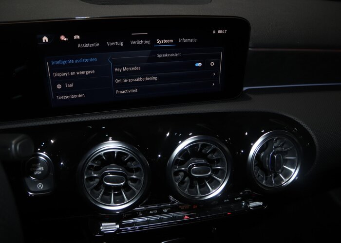 Mercedes-Benz A-Klasse 180 Business Solution AMG