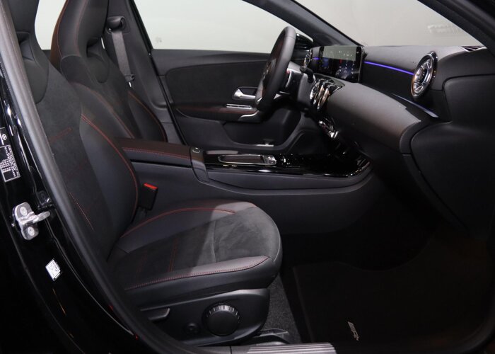 Mercedes-Benz A-Klasse 180 Business Solution AMG