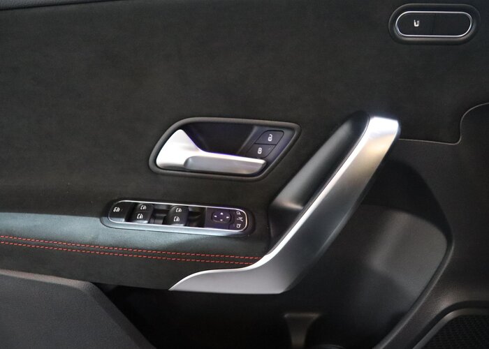 Mercedes-Benz A-Klasse 180 Business Solution AMG