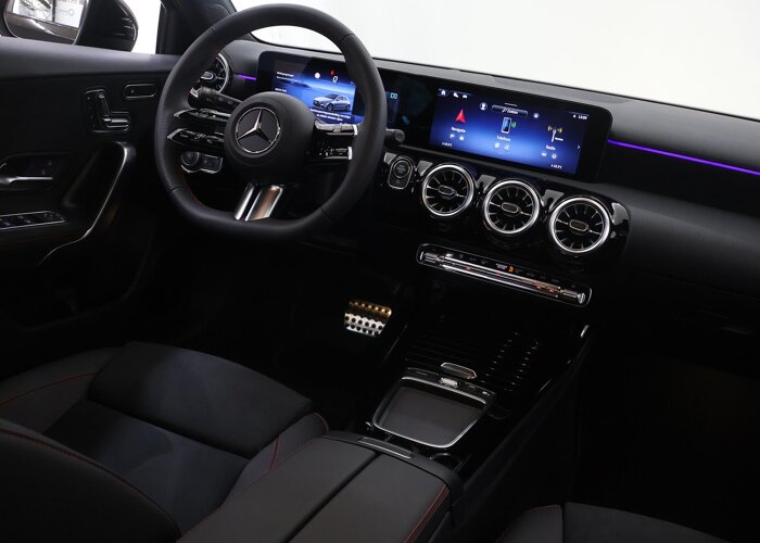 Mercedes-Benz A-Klasse 180 Business Solution AMG