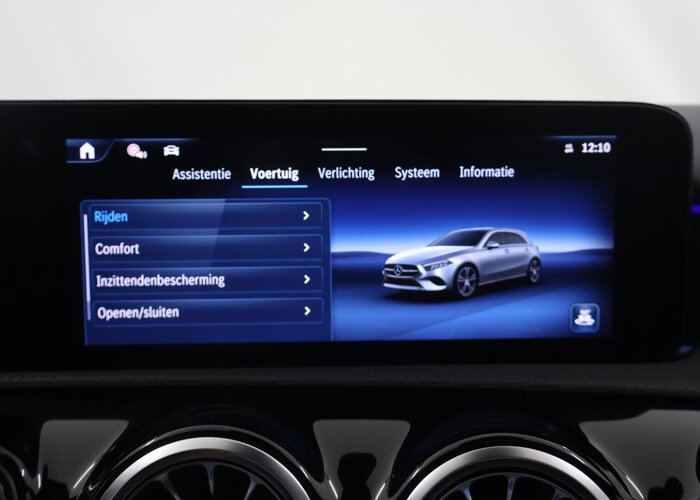 Mercedes-Benz A-Klasse 180 Business Solution AMG
