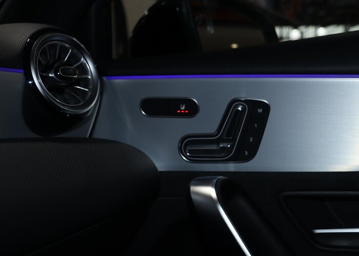 Mercedes-Benz A-Klasse 180 Business Solution AMG