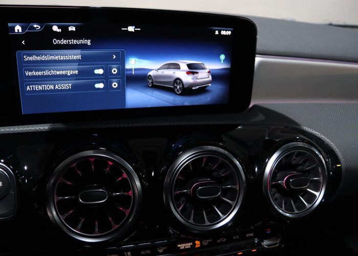 Mercedes-Benz A-Klasse 180 Business Solution AMG