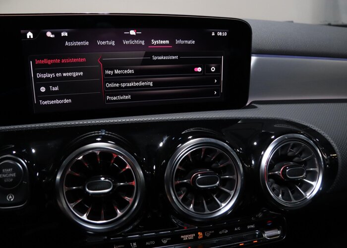 Mercedes-Benz A-Klasse 180 Business Solution AMG