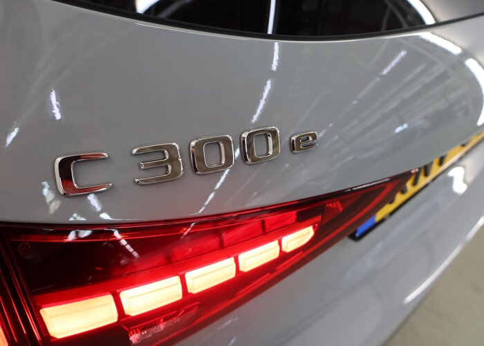 Mercedes-Benz C-Klasse Estate 300e Business Solution AMG