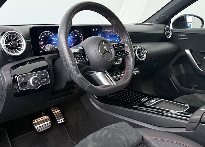 Mercedes-Benz A-Klasse 180 Business Solution AMG