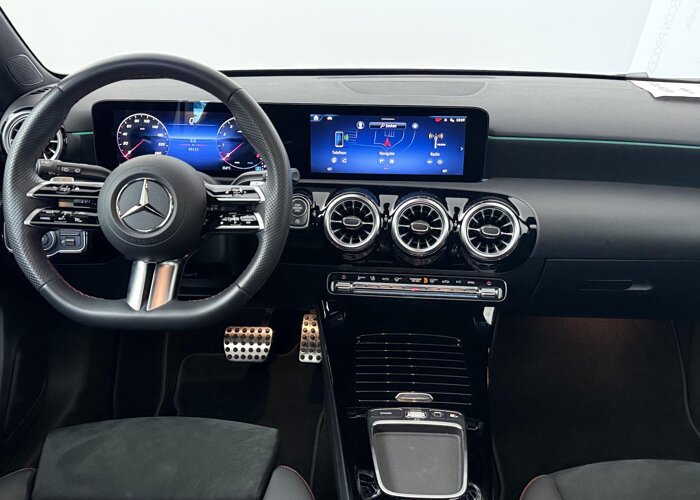 Mercedes-Benz A-Klasse 180 Business Solution AMG