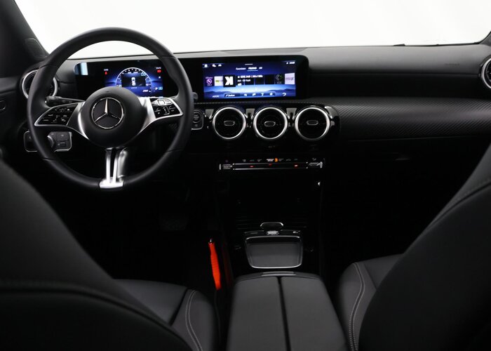 Mercedes-Benz CLA-Klasse 180 Star Edition LIMITED