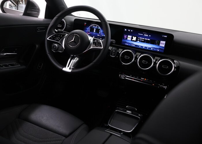 Mercedes-Benz CLA-Klasse 180 Star Edition LIMITED