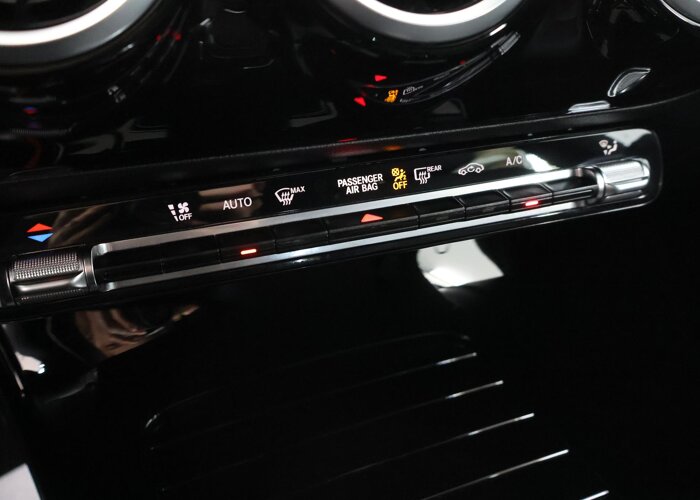 Mercedes-Benz CLA-Klasse 180 Star Edition LIMITED