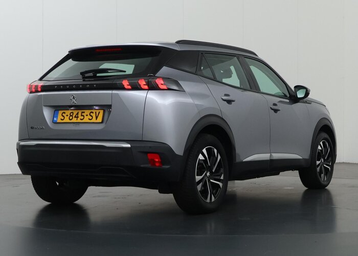 Peugeot e-2008 EV Allure 50 kWh