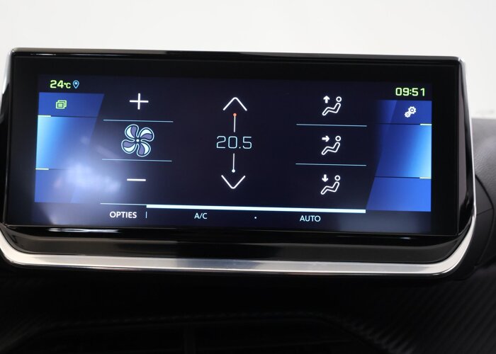 Peugeot e-2008 EV Allure 50 kWh