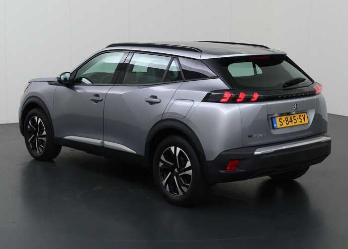 Peugeot e-2008 EV Allure 50 kWh