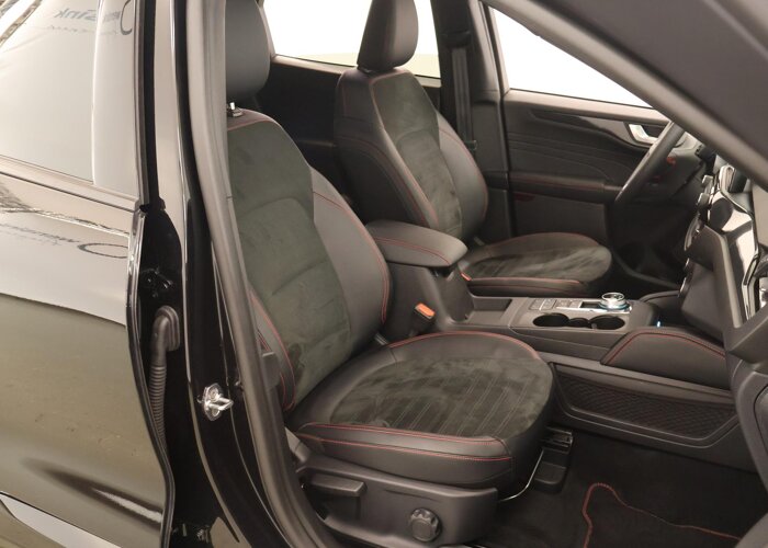 Ford Kuga 2.5 PHEV ST-Line X