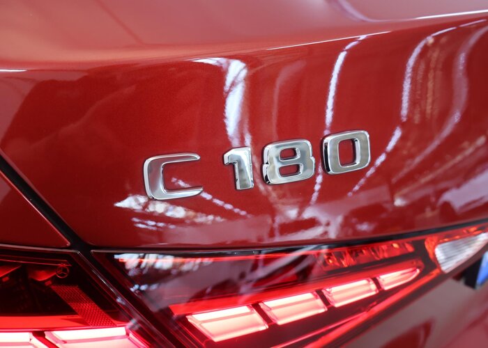 Mercedes-Benz C-Klasse 180 AMG Line