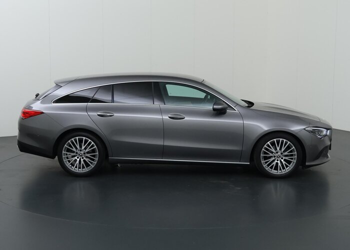 Mercedes-Benz CLA-Klasse Shooting Brake 180 Luxury Line