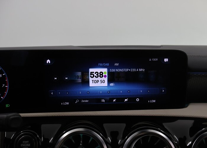 Mercedes-Benz CLA-Klasse Shooting Brake 180 Luxury Line