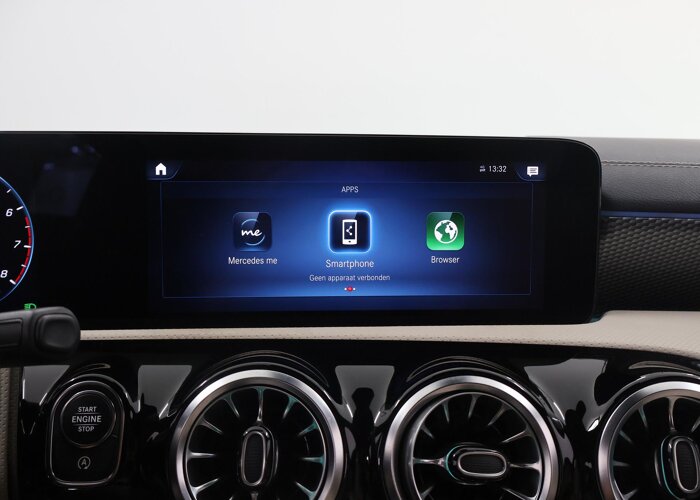 Mercedes-Benz CLA-Klasse Shooting Brake 180 Luxury Line